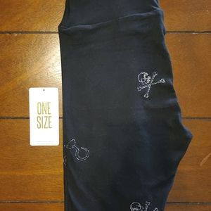 Lularoe Captain Hook Legging